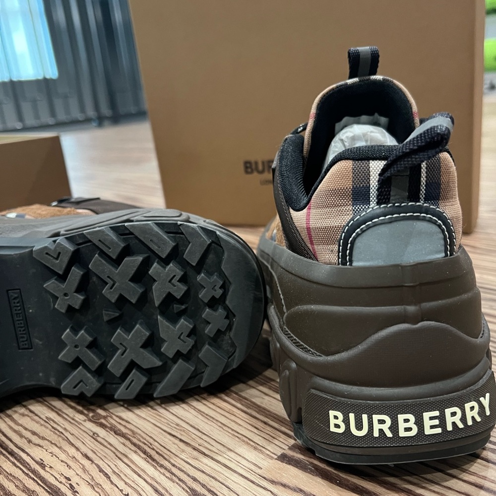 Burberry Arthur Sneaker